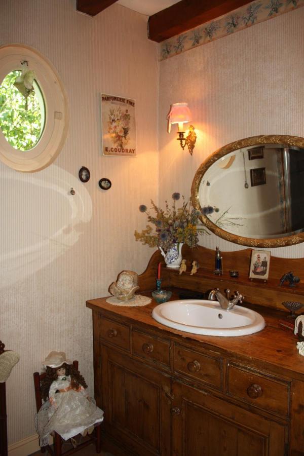 Charost Petite Maison Berrichonne المظهر الخارجي الصورة